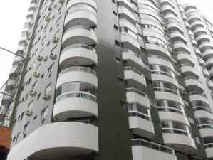 Apartamento em Praia Grande - Canto do Forte