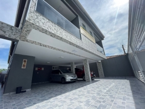 Casa de Condomínio  em Praia Grande