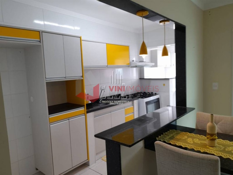 Apartamento em Jardim Imperador