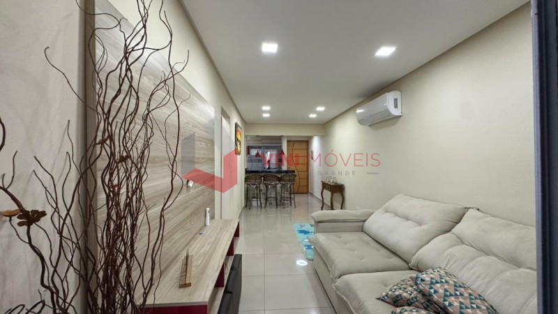 Apartamento em Canto Do Forte