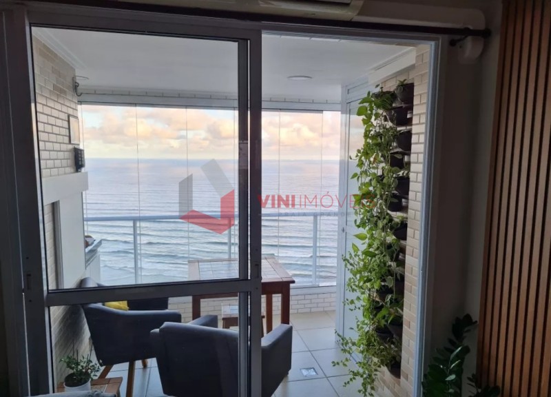 Apartamento em Vila Mirim