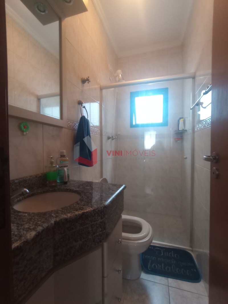 Apartamento em CaiÇara