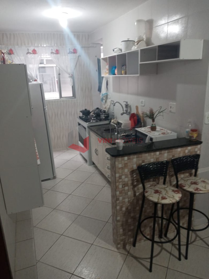 Apartamento em Vila Tupi