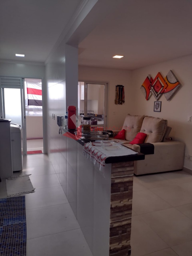 Apartamento em Vila Tupi