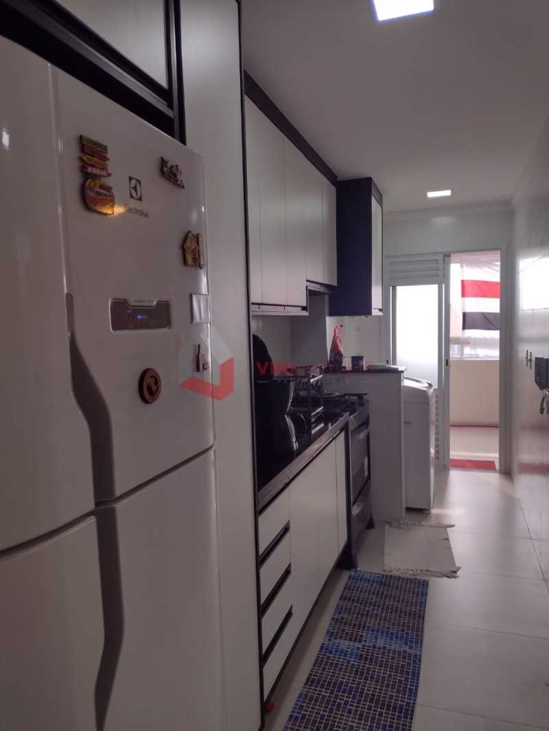 Apartamento em Vila Tupi