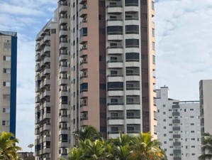 Apartamento em PRAIA GRANDE - Mirim