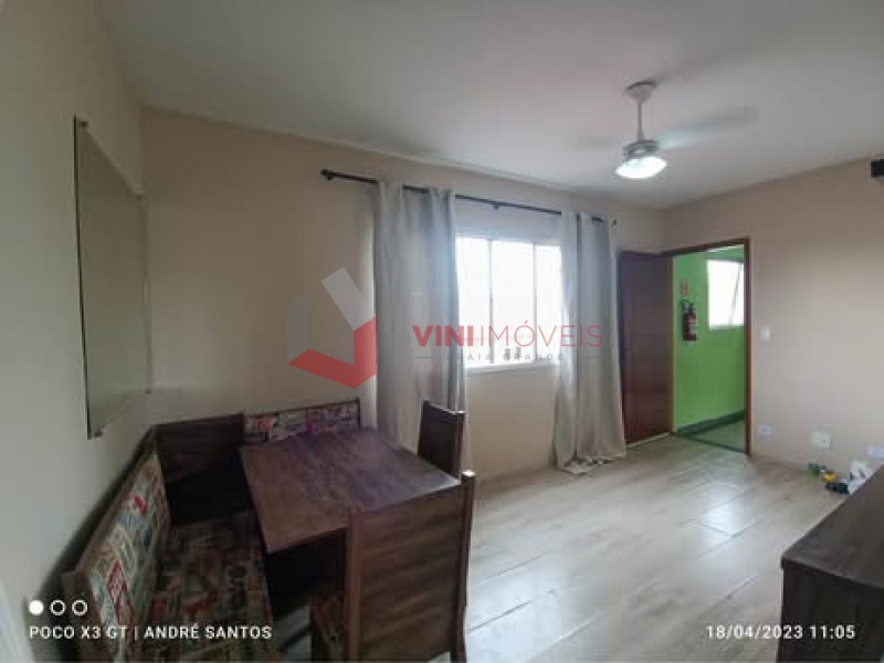 Apartamento em Vila Tupi
