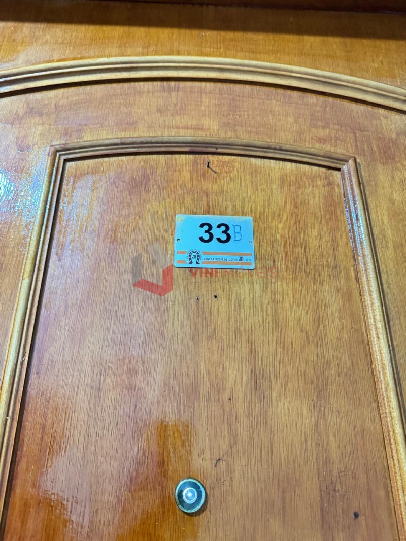 Apartamento em Vila Tupi