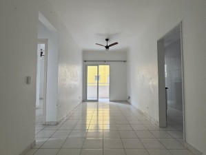 Apartamento em Canto do Forte